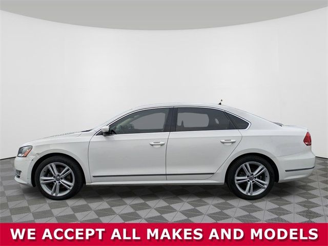 2014 Volkswagen Passat TDI SE Navigation