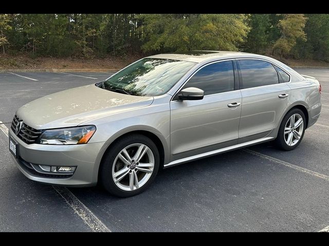 2014 Volkswagen Passat TDI SE Navigation