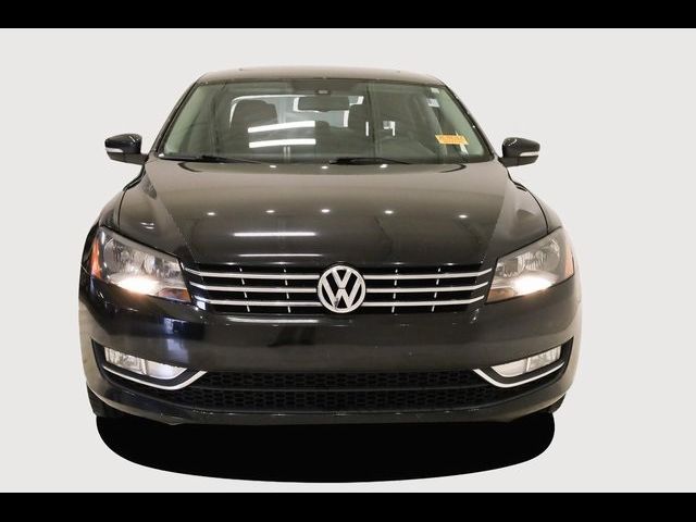 2014 Volkswagen Passat TDI SE Navigation