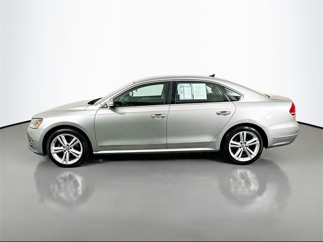 2014 Volkswagen Passat TDI SE Navigation