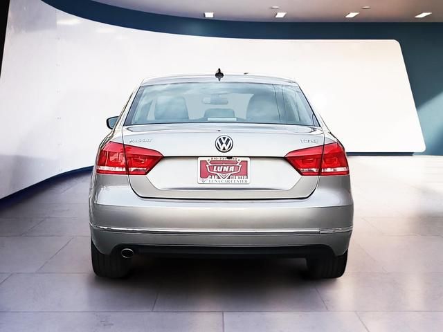 2014 Volkswagen Passat TDI SE Navigation