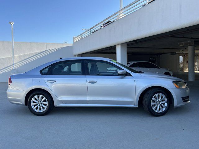 2014 Volkswagen Passat Wolfsburg Edition