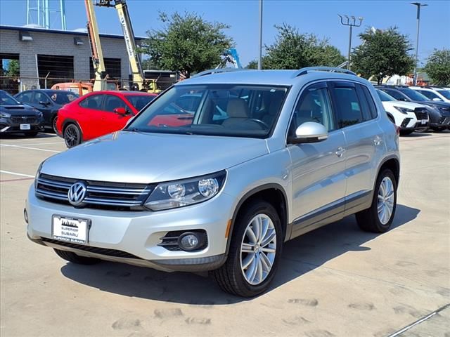 2014 Volkswagen Tiguan SE