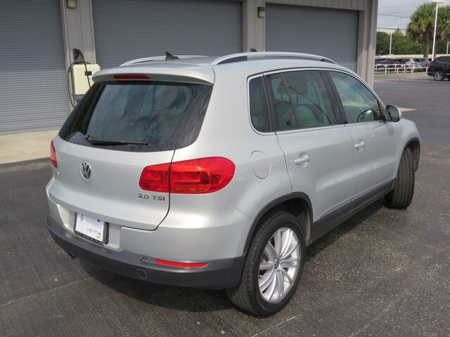 2014 Volkswagen Tiguan SE