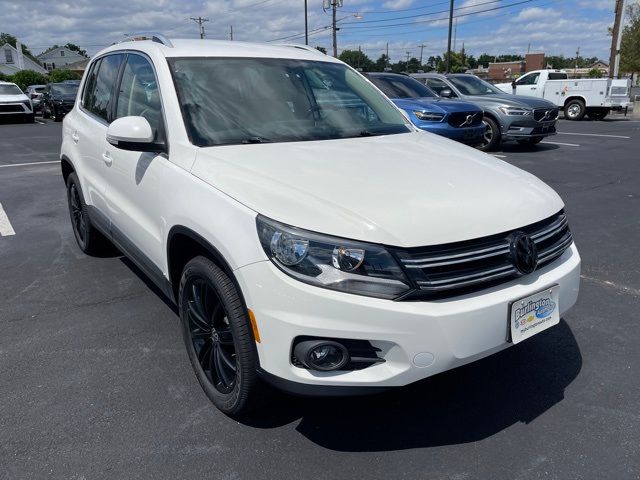 2014 Volkswagen Tiguan SE