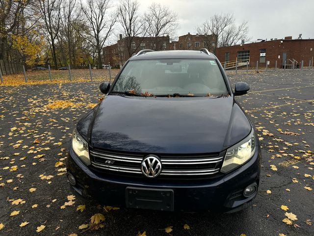 2014 Volkswagen Tiguan R-Line