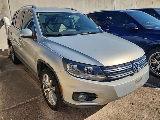 2014 Volkswagen Tiguan SE