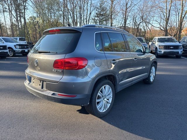 2014 Volkswagen Tiguan SE