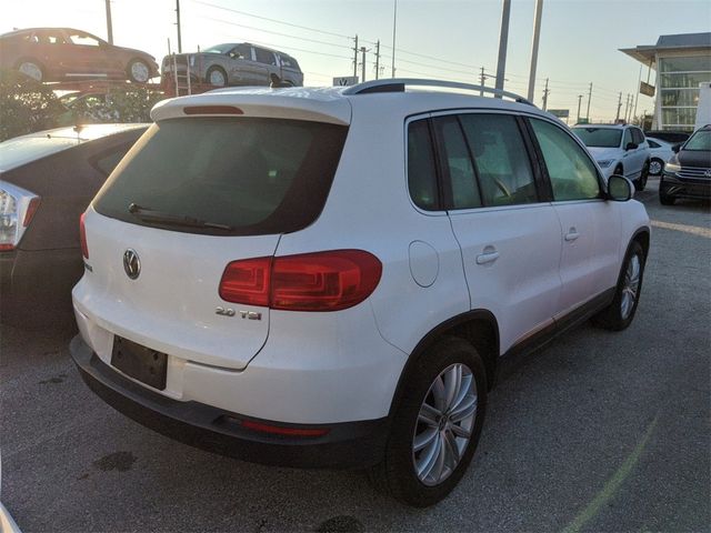 2014 Volkswagen Tiguan SE