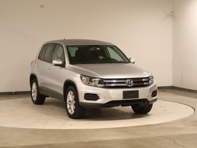 2014 Volkswagen Tiguan SE