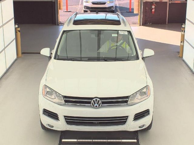 2014 Volkswagen Touareg Executive