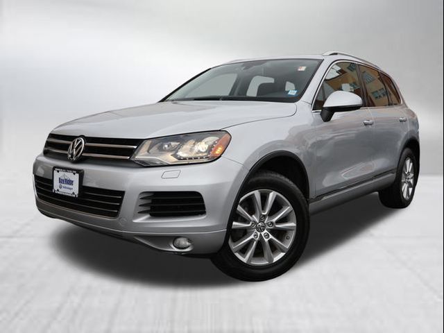 2014 Volkswagen Touareg Sport Navigation