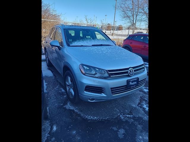 2014 Volkswagen Touareg Lux