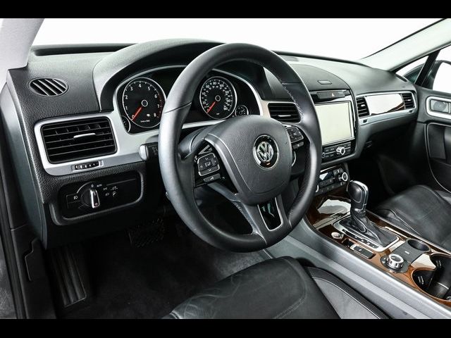 2014 Volkswagen Touareg Lux