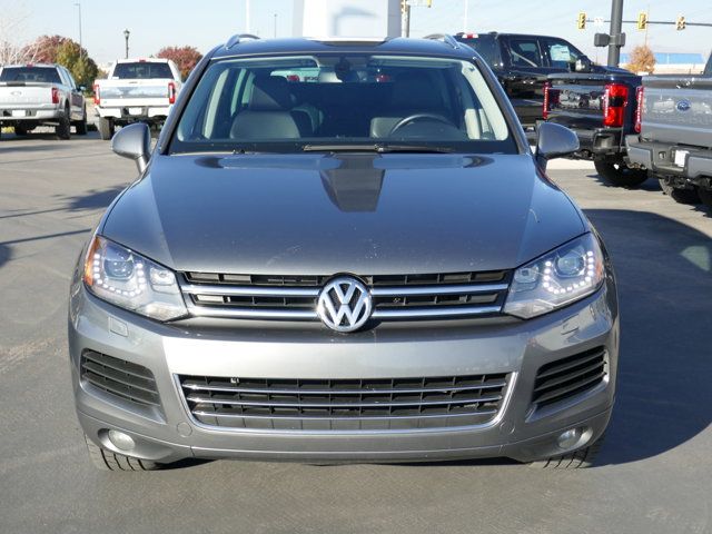 2014 Volkswagen Touareg Sport