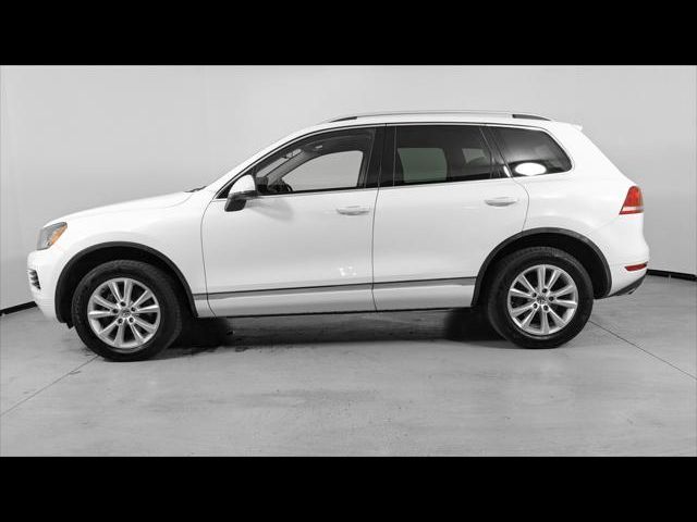 2014 Volkswagen Touareg Sport