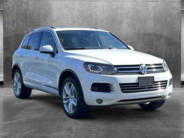 2014 Volkswagen Touareg Executive