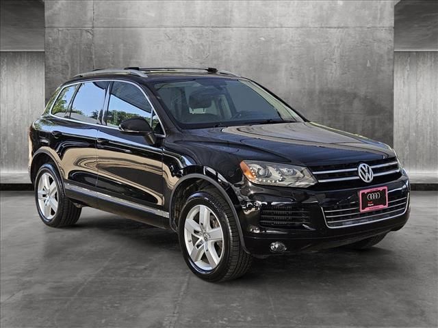 2014 Volkswagen Touareg Lux