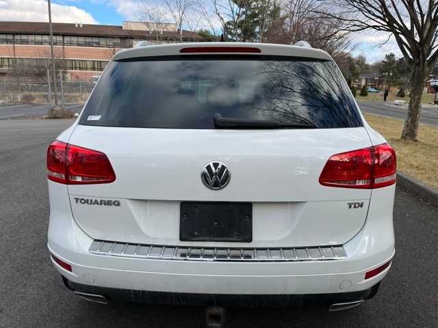 2014 Volkswagen Touareg Lux