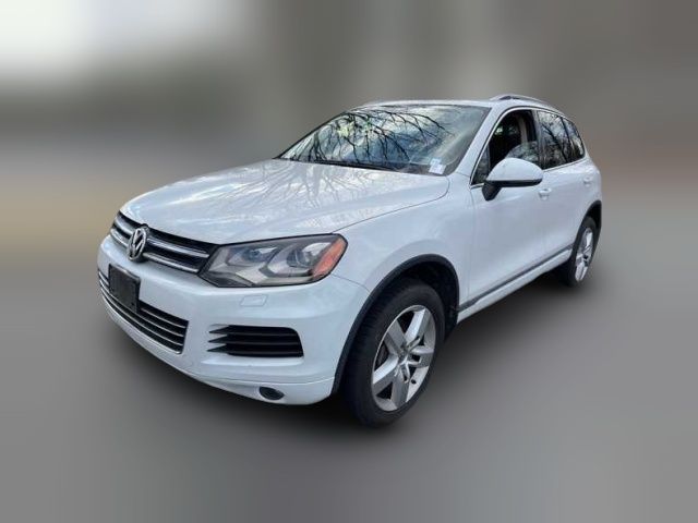 2014 Volkswagen Touareg Lux