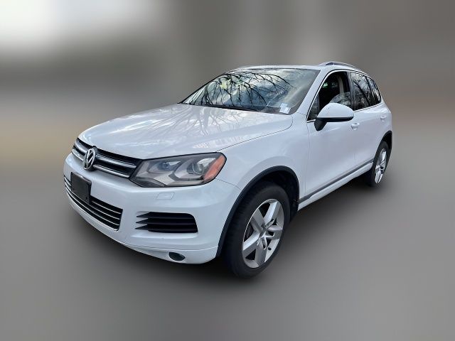 2014 Volkswagen Touareg Lux