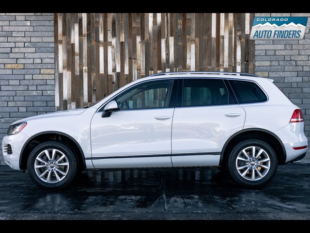 2014 Volkswagen Touareg Sport Navigation