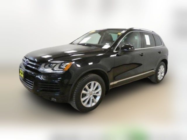 2014 Volkswagen Touareg Sport