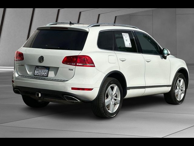 2014 Volkswagen Touareg Lux