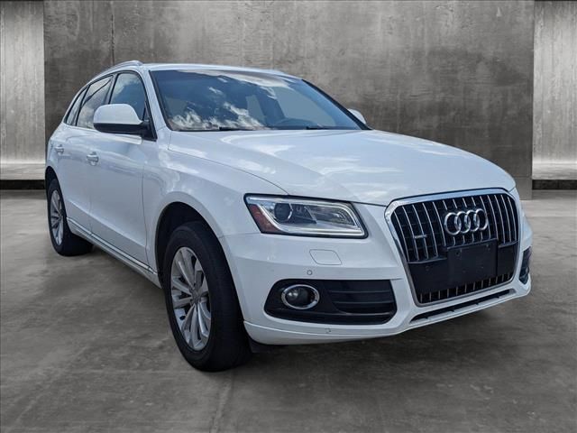 2015 Audi Q5 2.0T Technik