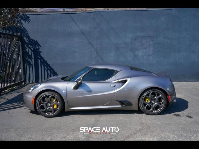 2015 Alfa Romeo 4C Base