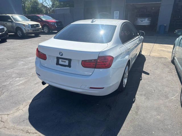 2015 BMW 3 Series 320i