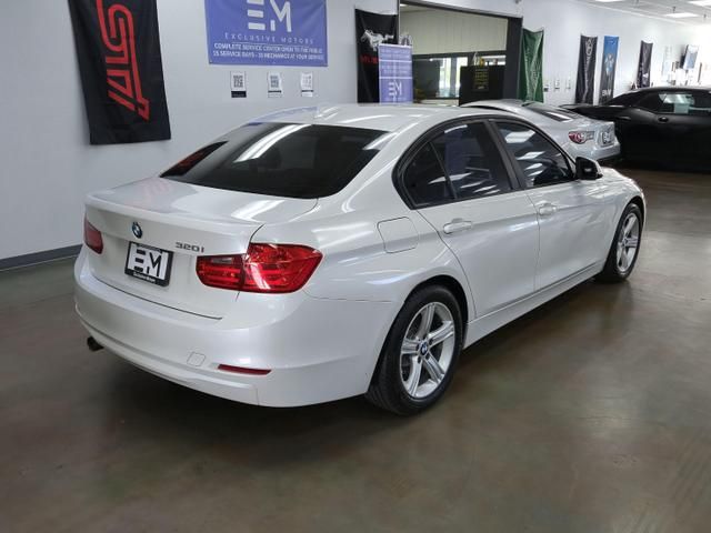 2015 BMW 3 Series 320i