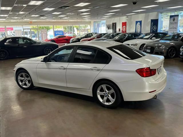 2015 BMW 3 Series 320i