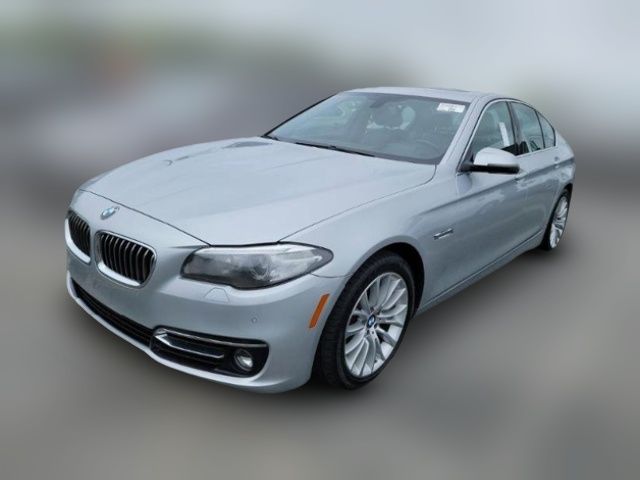 2015 BMW 5 Series 528i