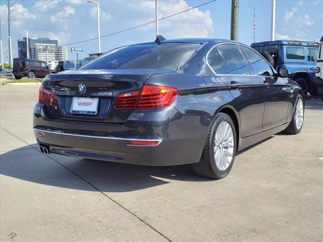 2015 BMW 5 Series 528i