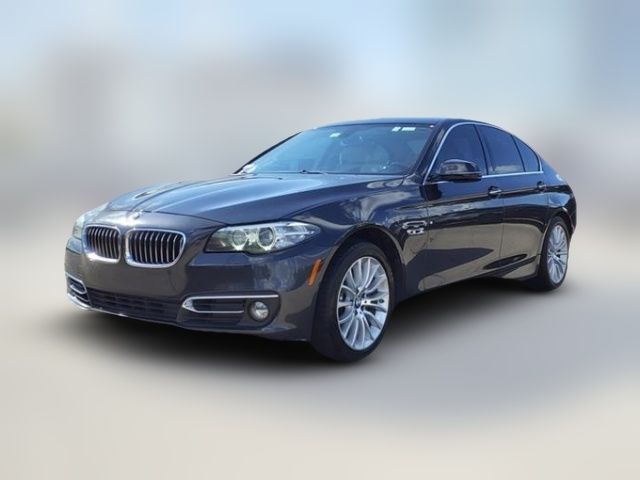 2015 BMW 5 Series 528i