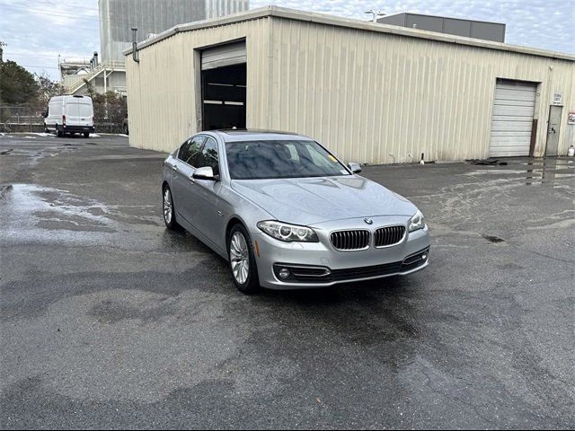 2015 BMW 5 Series 528i