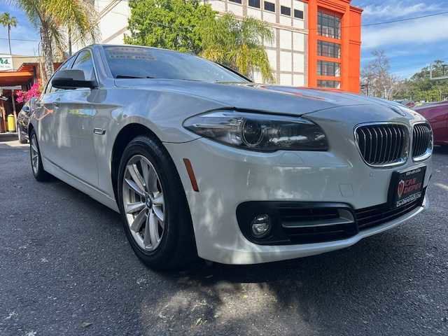 2015 BMW 5 Series 528i