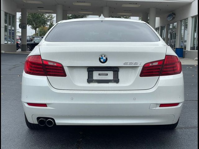 2015 BMW 5 Series 528i