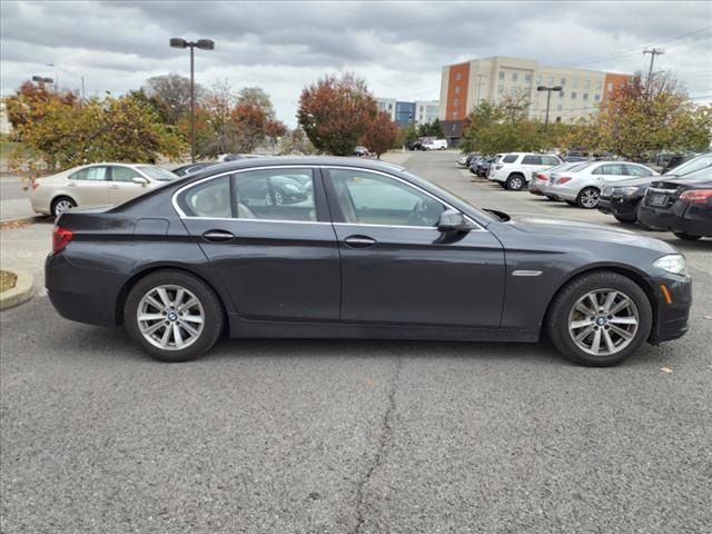 2015 BMW 5 Series 528i