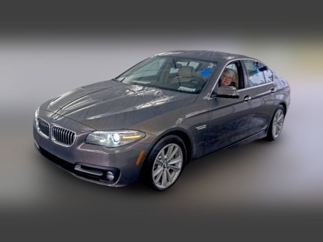 2015 BMW 5 Series 528i