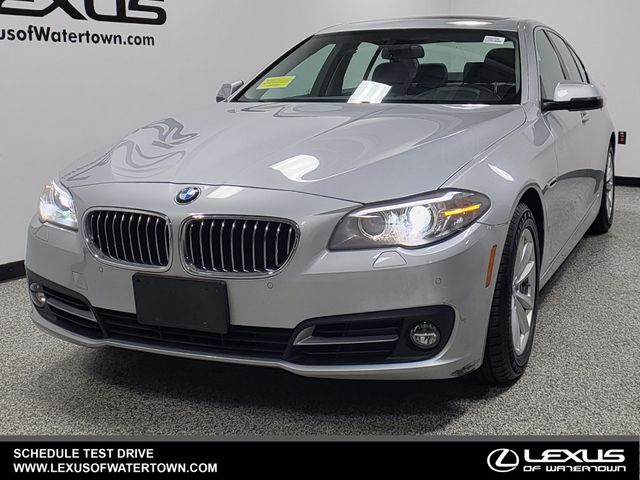 2015 BMW 5 Series 528i xDrive