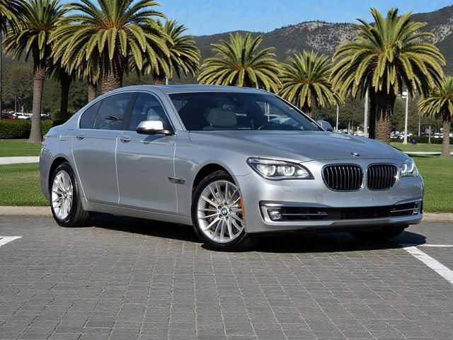 2015 BMW 7 Series 750i