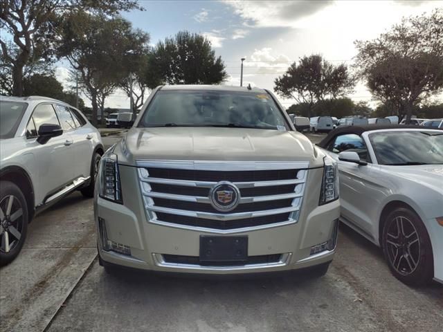 2015 Cadillac Escalade Luxury