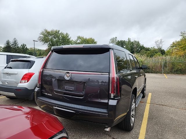 2015 Cadillac Escalade Luxury