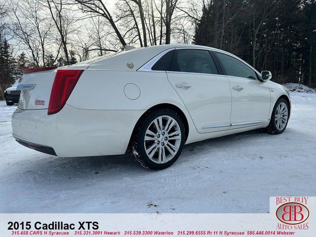 2015 Cadillac XTS Base