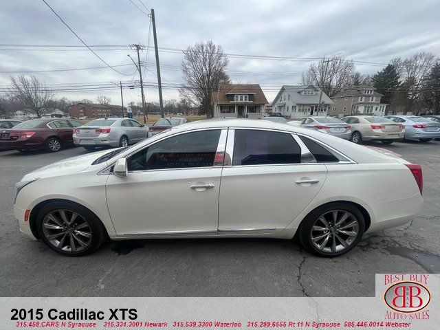 2015 Cadillac XTS Base