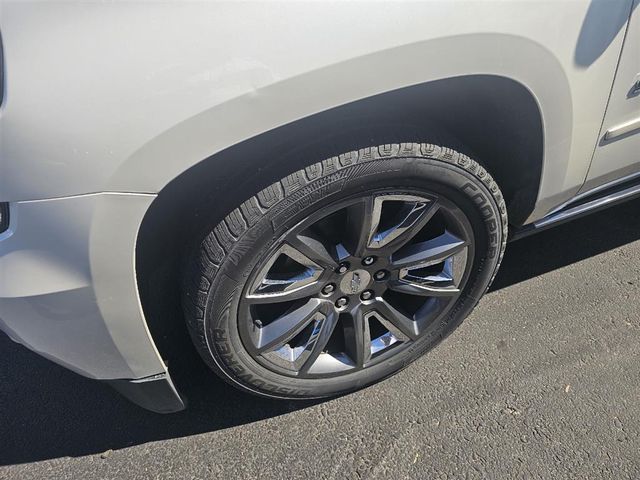 2015 Chevrolet Suburban LTZ