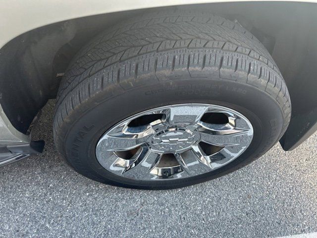 2015 Chevrolet Suburban LTZ