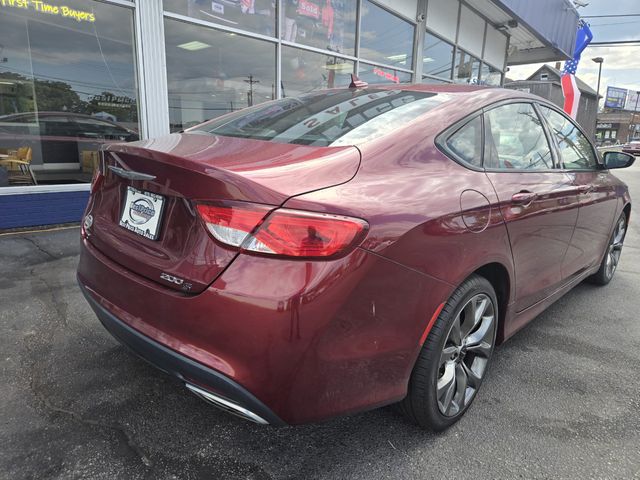 2015 Chrysler 200 S